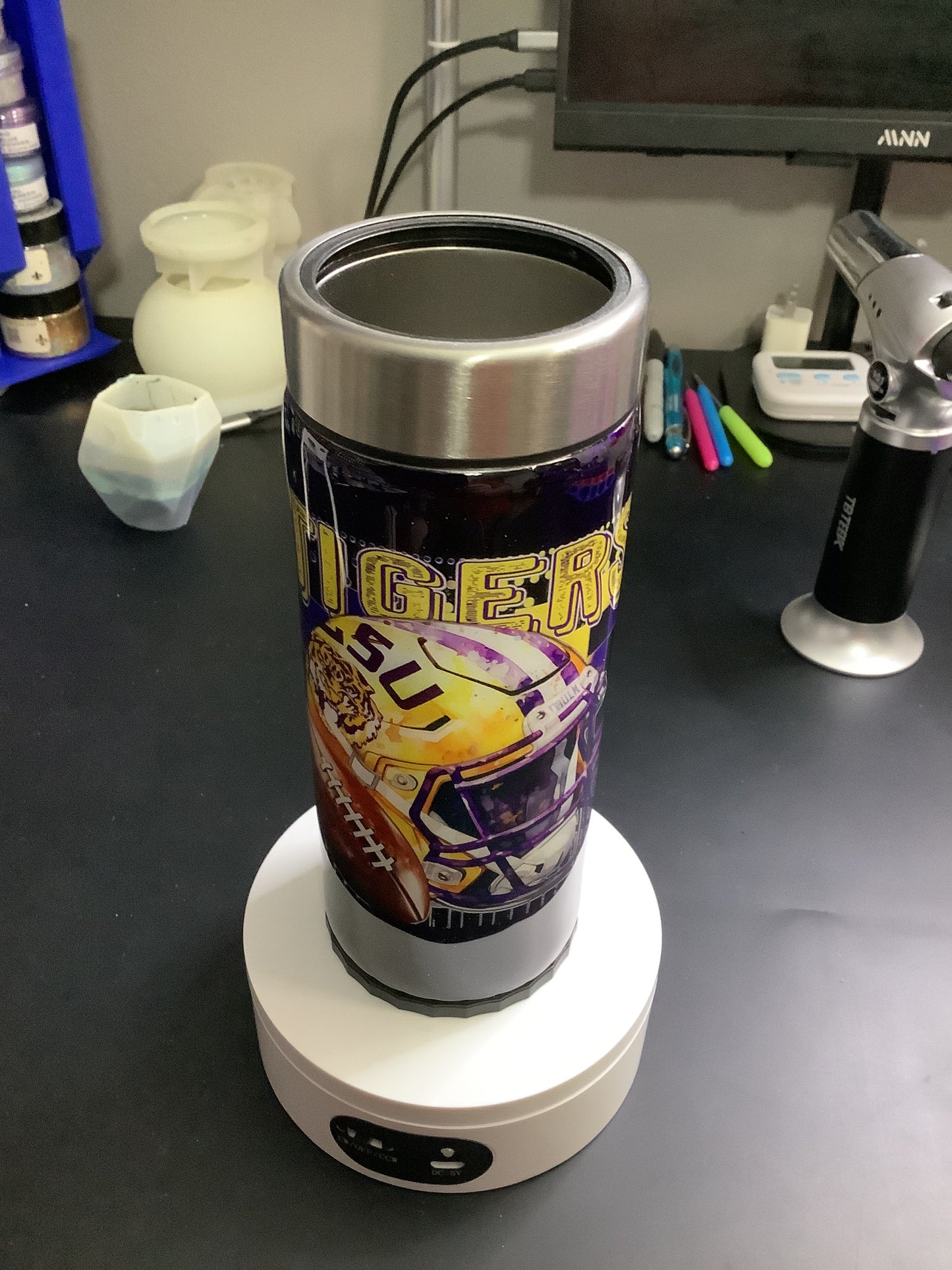 12oz. Skinny can cooler